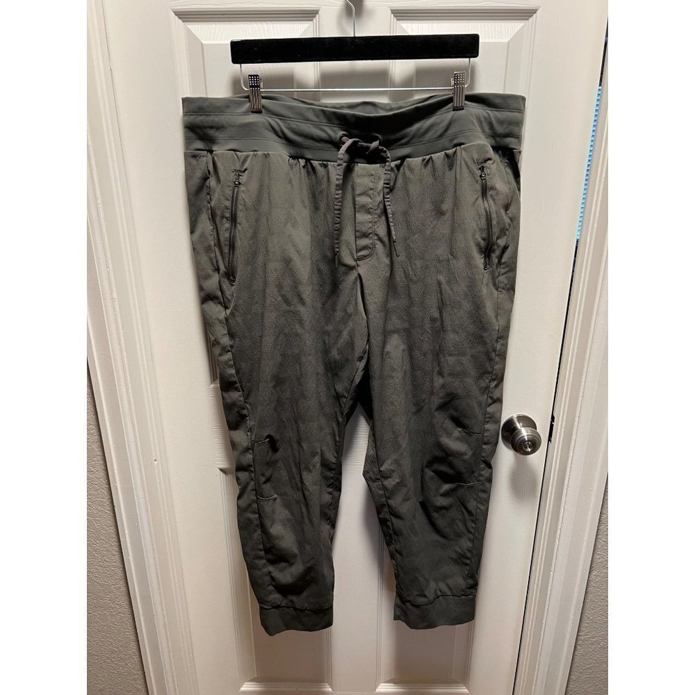 Athleta‎ | Trekkie North Jogger Dark Taupe Gray Sz 22